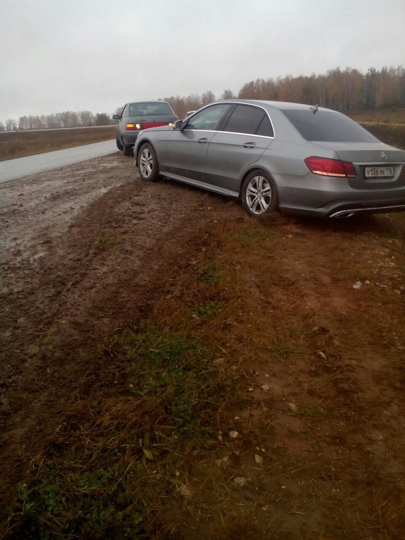 застрял на обочине — Mercedes-Benz E-class (W212), 2 л, 2013 года | помощь  на дороге | DRIVE2