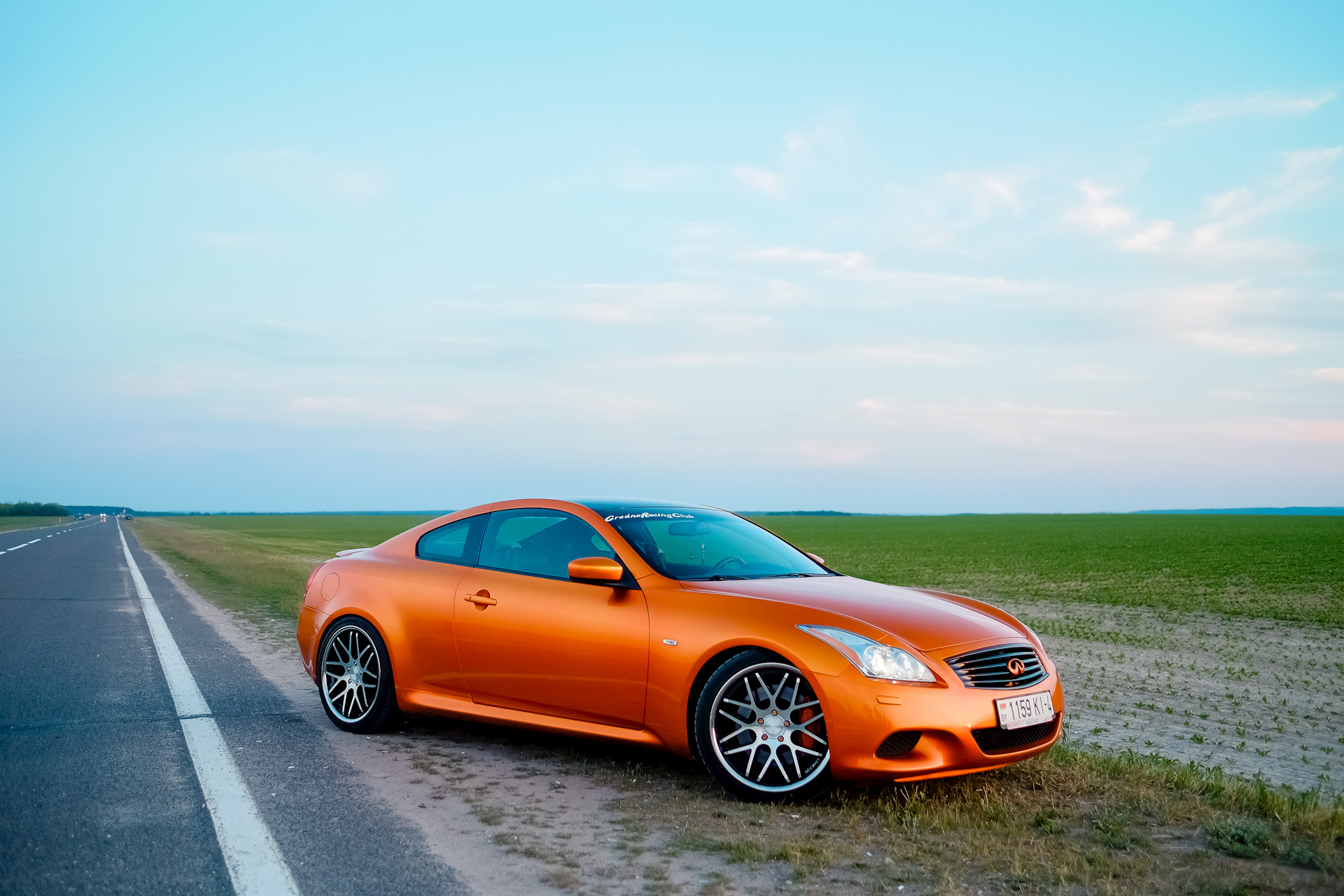 Orange 37. Infiniti g37 Coupe. Инфинити купе 3 двери. Infiniti g37 Coupe проект. Infinity купе оранжевый 2022.