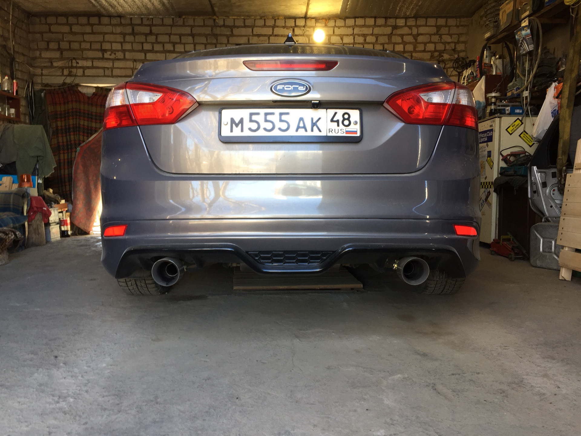 выхлоп форд фокус 3 седан. двойной выхлоп форд фокус 3 седан. Ford focus st mk3. раздвоенный выхлоп форд фокус 2. выхлоп форд фокус 3.