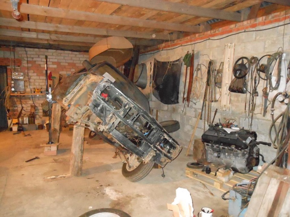 реечный домкрат для переворота авто — BMW 5 series (E28), 2,7 л, 1984 ...