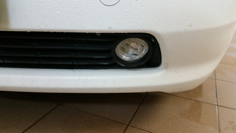Поменял туманки на светодиодные — Toyota Prius (20), 1,5 л, 2007 года ...