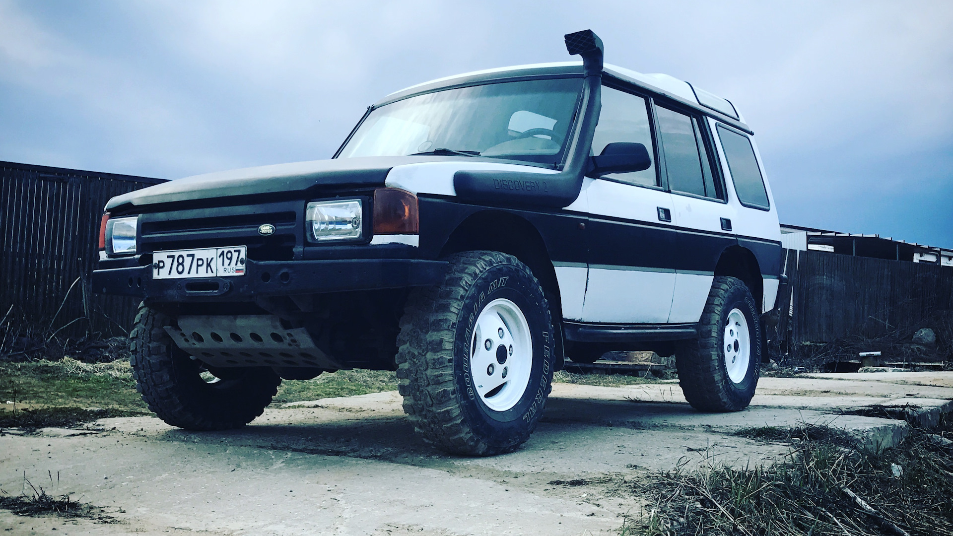 Discovery 1 8. Ленд Ровер Дискавери 1 с шноркелем. Land Rover Discovery 1995. Кузов Дискавери 1. Дискавери 1 кабриолет.