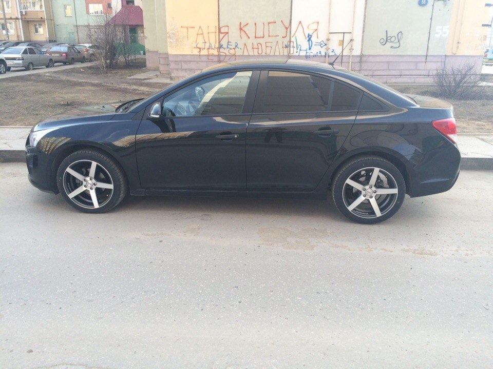 Chevrolet Cruze r17 Воссен