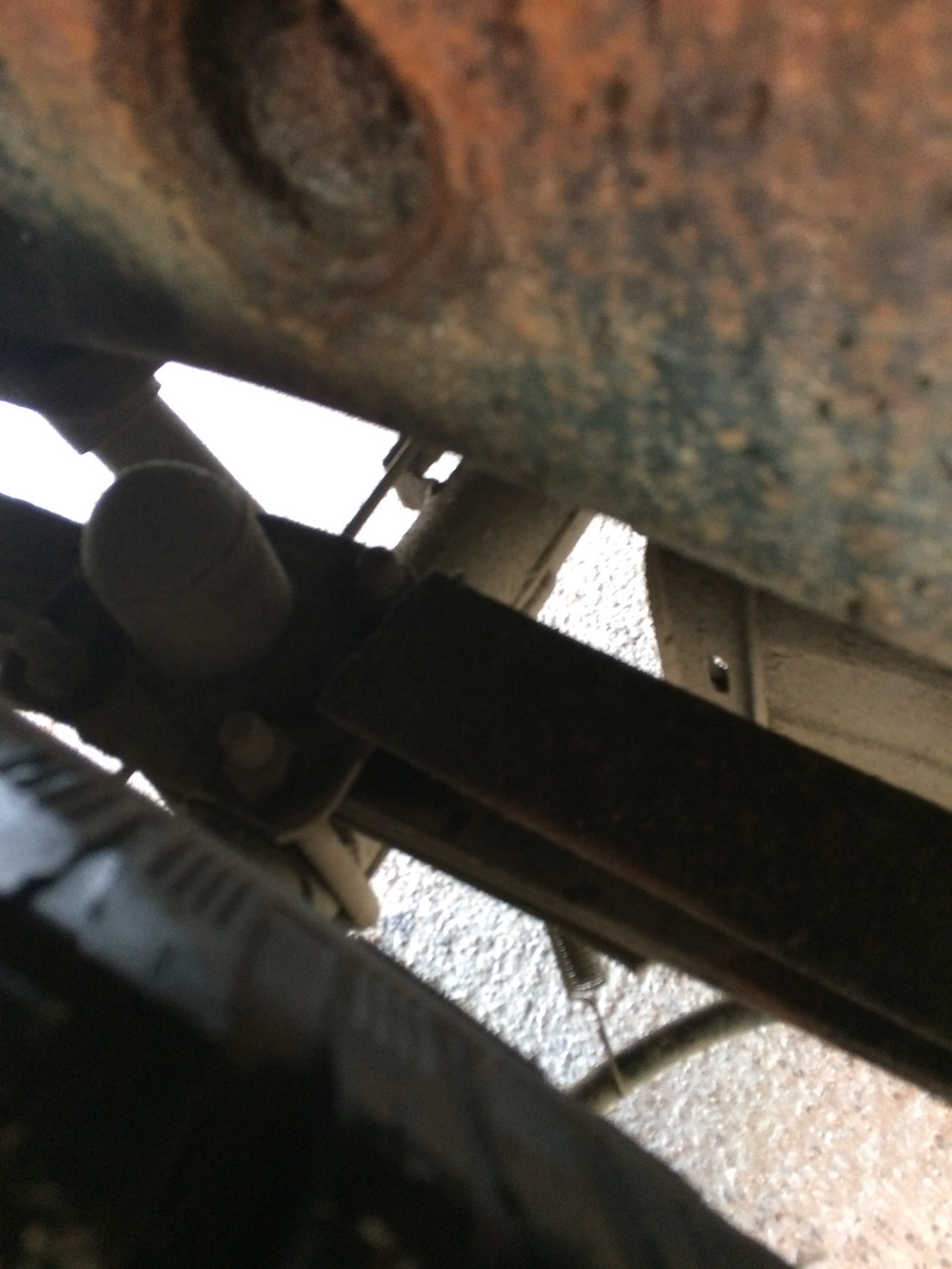 #6_лопнула рессора — Ford Ranger (1G), 2,5 л., 2006 года | визит на ...