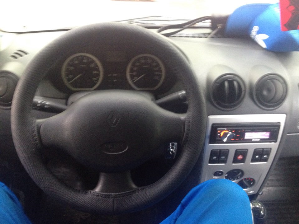 Оплетка на руль — Renault Logan (1G), 1,6 л, 2008 года | аксессуары ...