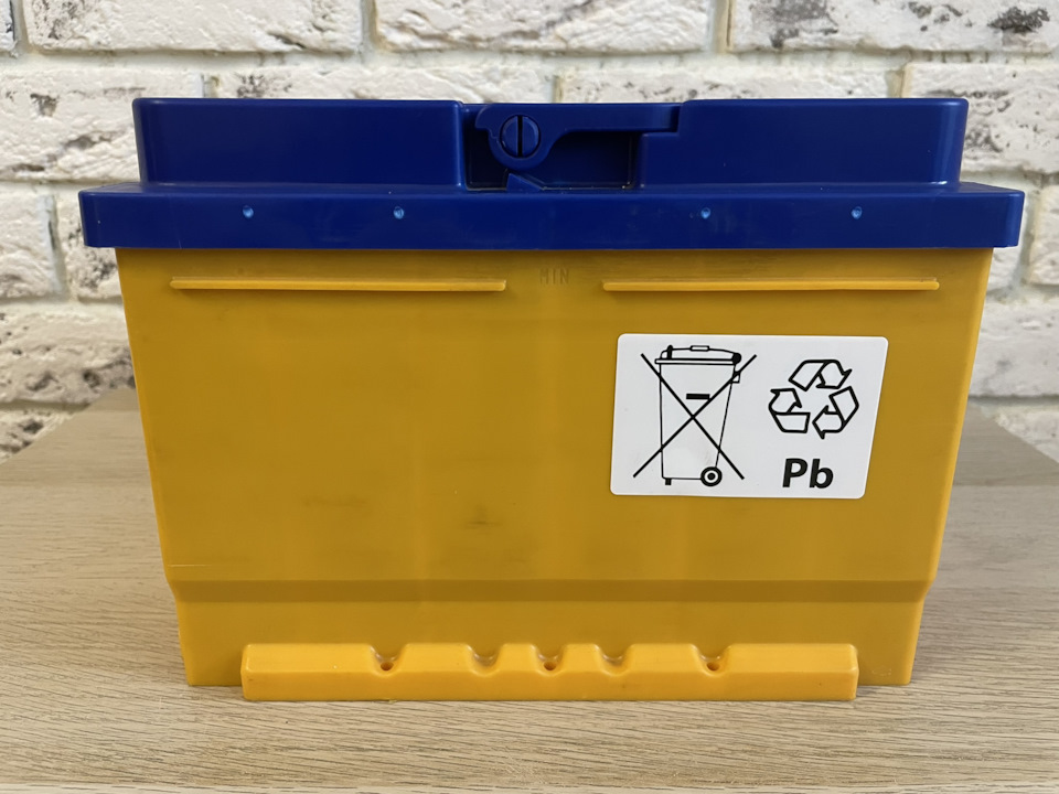 AKOM LB 60Е (590A) 242x175x175 арт: 4607034730765. — Ford Focus Sedan II. Запчасти на фото: 4607034730765