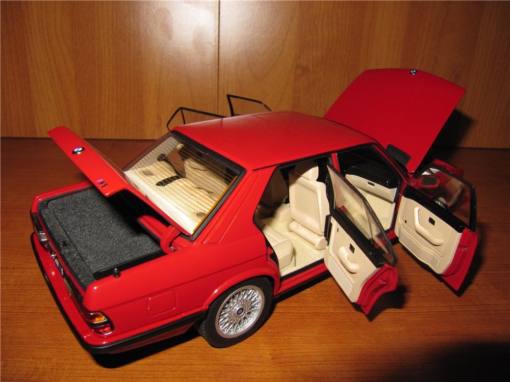 Коллекционные модели BMW E28 Autoart 118 — BMW 5 series (E28), 3,5 л