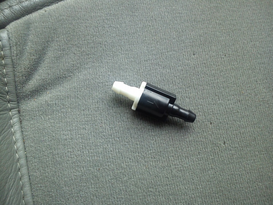 клапан омывателя — Renault Laguna II, 1,8 л, 2001 года | аксессуары ...