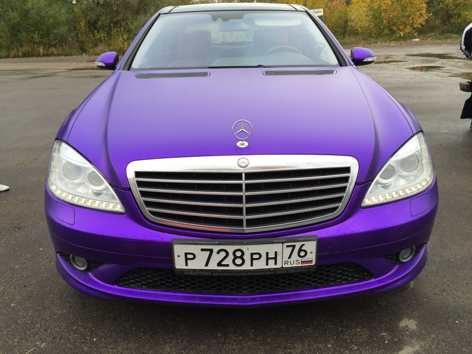 Продажа ав б. Мерседес 210 фиолетовый. Purple Mercedes w204. Мерседес 211 фиолетовый. Фиолетовый 220 Мерседес.