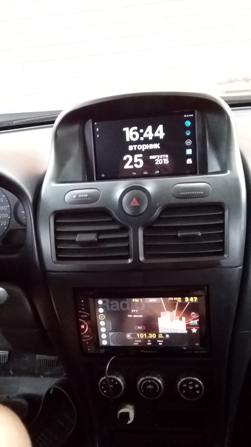 Рамка для "Навигации 7" или "планшета" — Nissan Almera Classic (B10), 1 ...