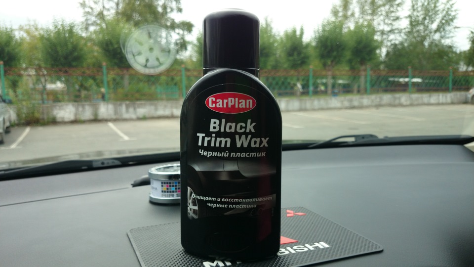 Средство для чернения пластика. Полироль пластика CARPLAN "Black Trim Wax", 375 мл. Чернитель пластика Шевроле Каптива. Восстановитель чернитель бампера. Чернитель пластика Кох.