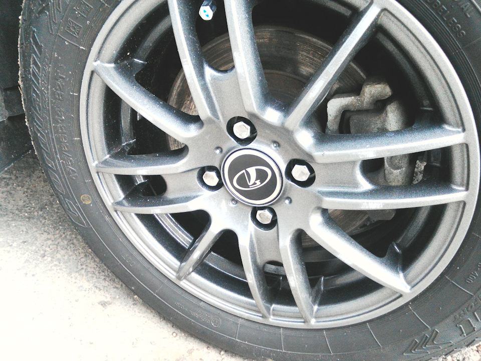 Замена манжет ГТЦ и колпачки дисков — Lada 21114, 1,6 л, 2009 года ...