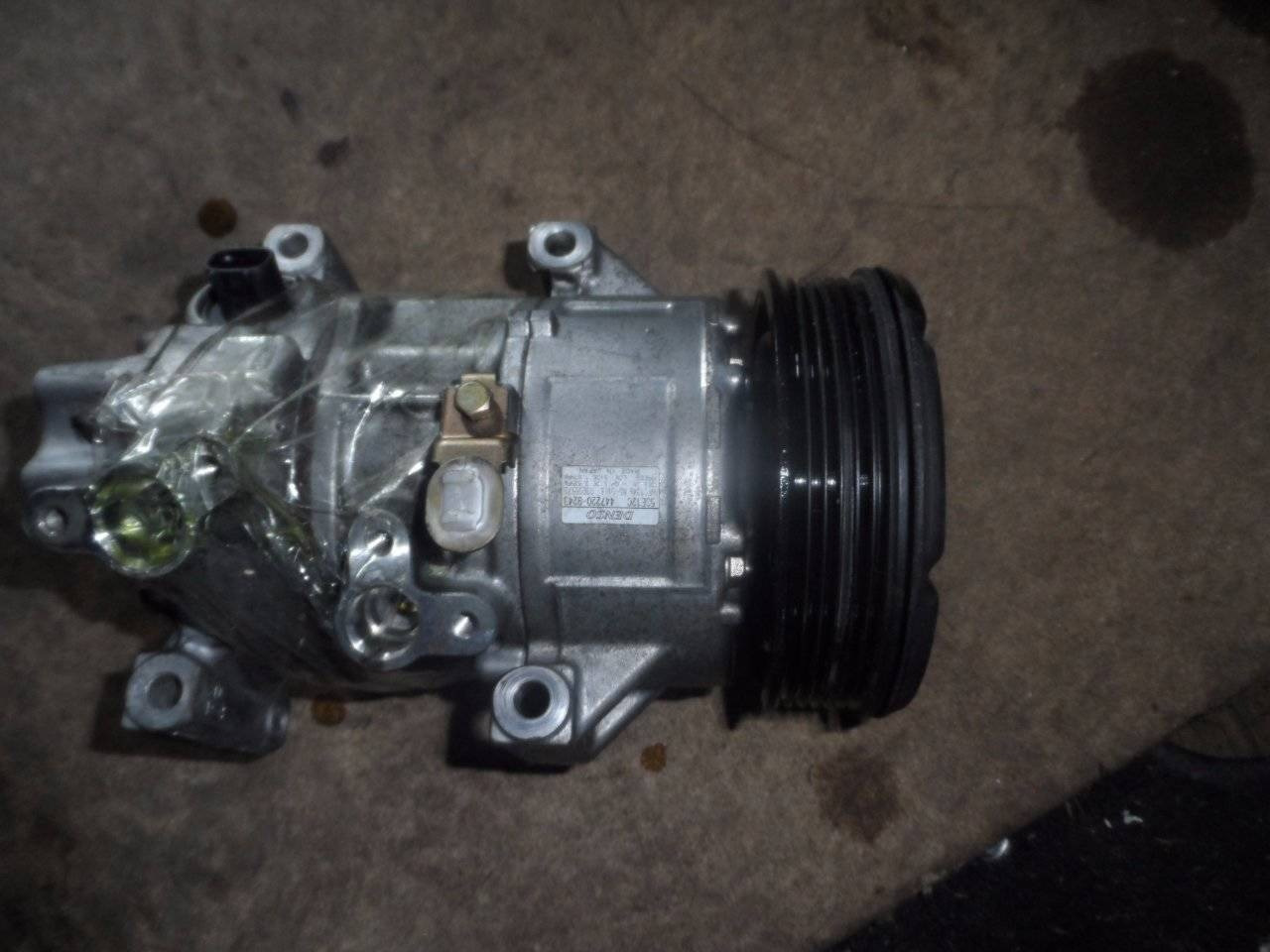 Ge4472209398. Компрессор кондиционера в тойота авенсис 2. Замена компрессора кондиционера авенсис. Замена компрессора кондиционера авенсис. Нашёл утечку кондиционера авенсис 2.
