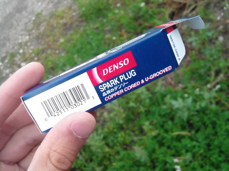 Свечи Denso — Lada Гранта, 1,6 л, 2013 года | запчасти | DRIVE2