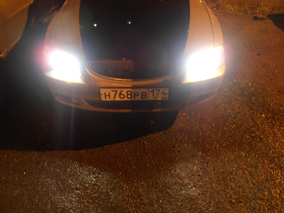 Замена ламп головного света. — Hyundai Accent (2G), 1,5 л, 2008 года ...