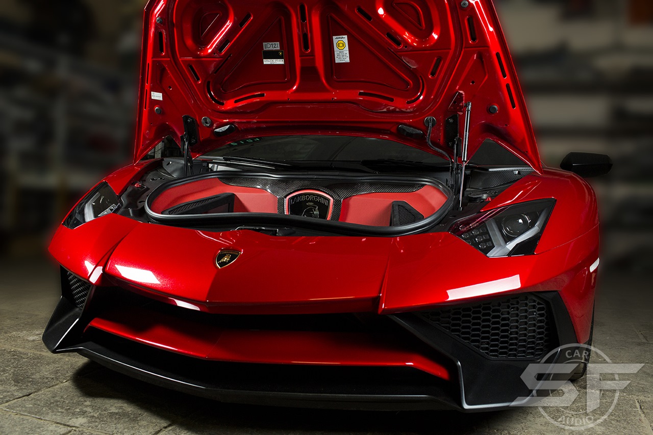 Ламборгини багажник. Ламборджини авентадор багажник. Ламборгини хуракан багажник. Ламборгини авентадор sv багажник. Lamborghini v12.