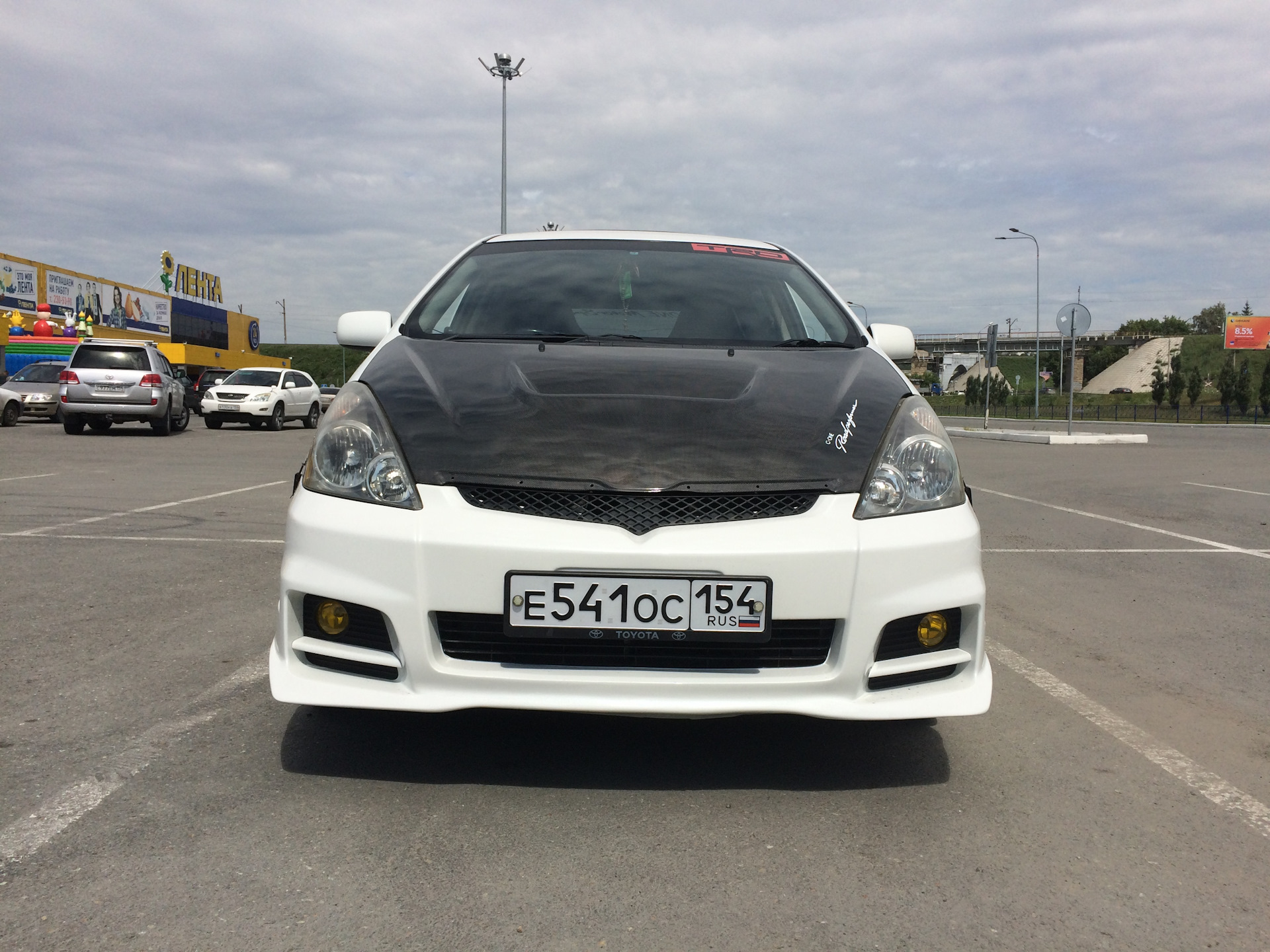 C one. JDM Toyota Wish. Тойота Виш 1 поколение. Toyota Wish JDM Tuning. Тойота Виш 2003 года с обвесами на бамперах.