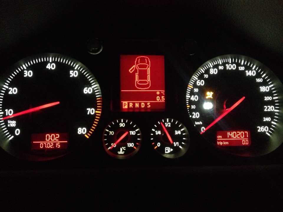 Перепайка приборки и рояльный лак))) — Volkswagen Passat B6, 2 л, 2006 ...