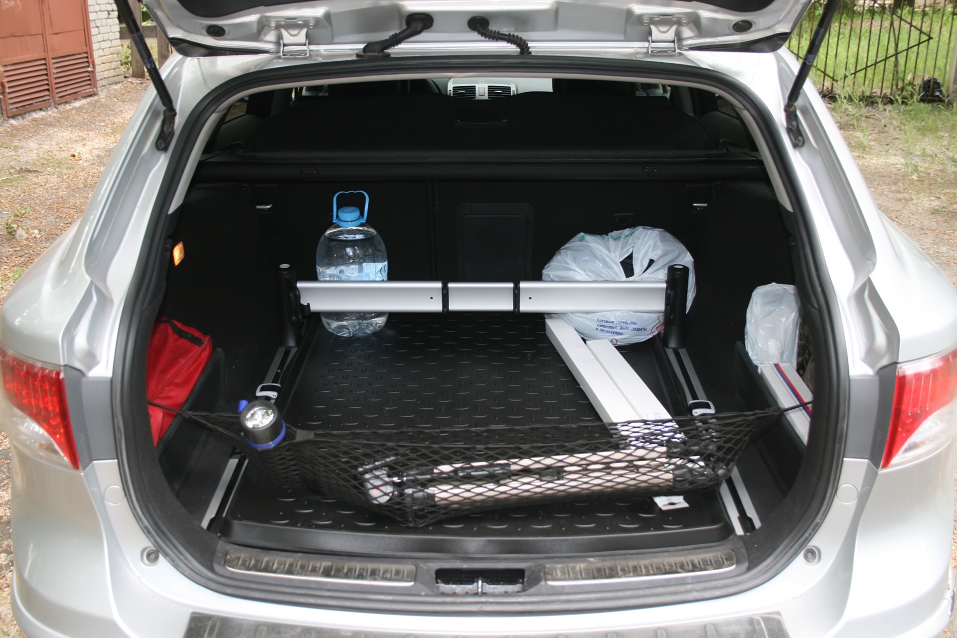 Great Trunk - Toyota Avensis 20L 2009