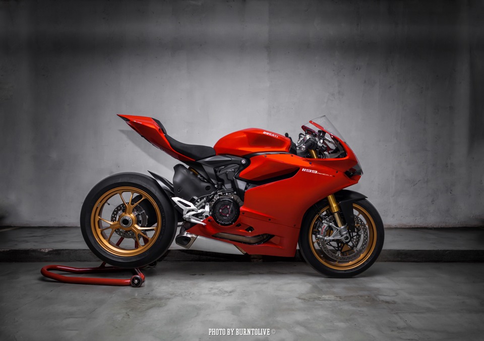 Дукати 1199 Panigale Superbike