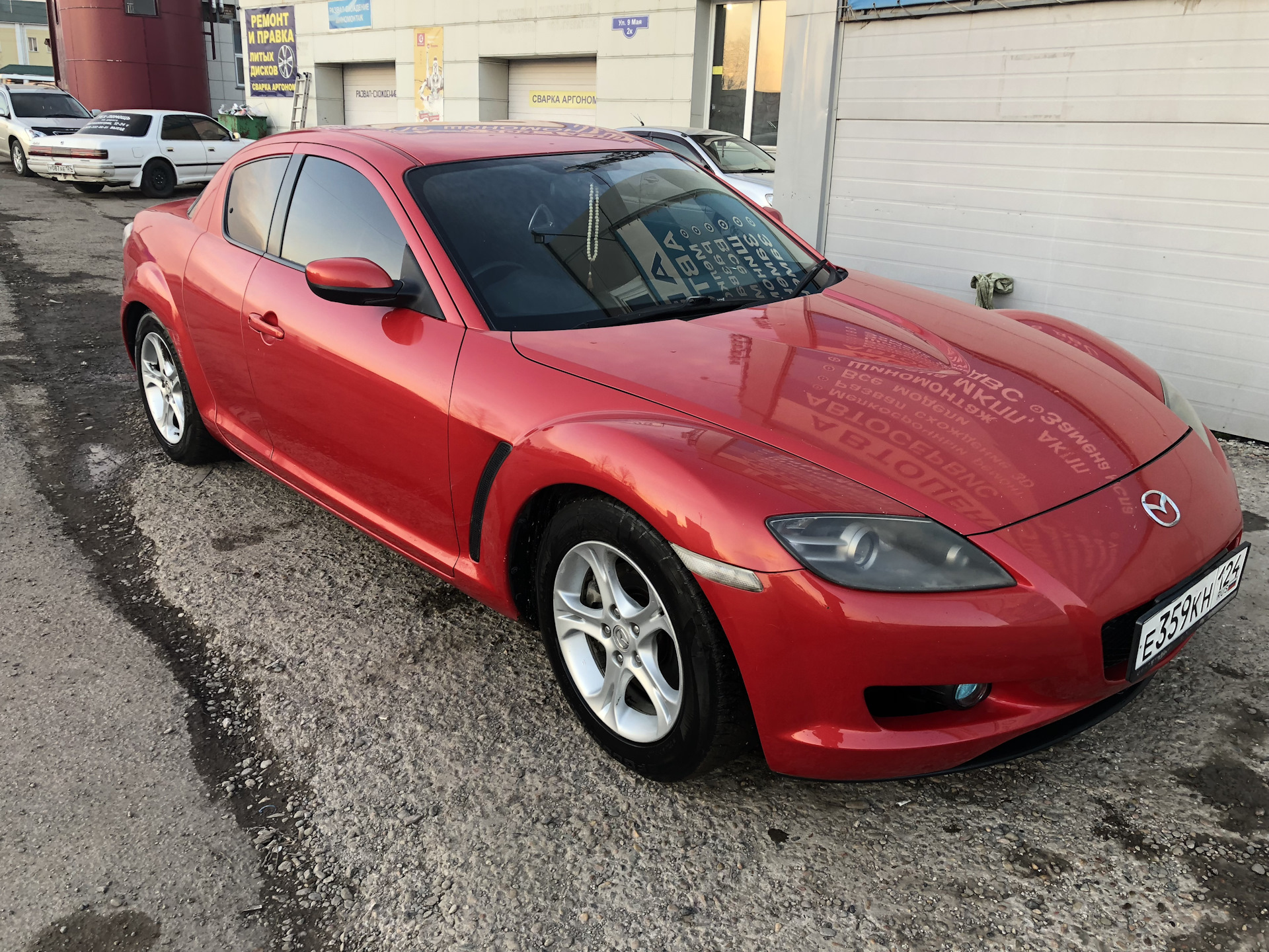 Rosso 8. Mazda RX 8 Red. Mazda RX 8 красная. Мазда rx8 красная. Мазда rx8 красная СПБ.