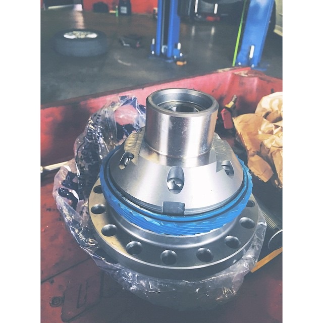 LSD это не то что Вы подумали или блокировки дифференциала для коробок ...