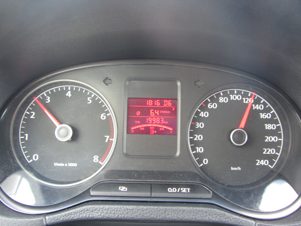 §4 Расход за 2000 км — Volkswagen Polo Sedan, 1,6 л, 2013 года ...