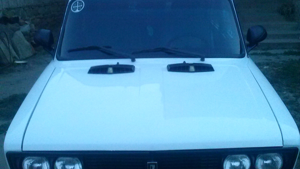 Lada 2106 White Six