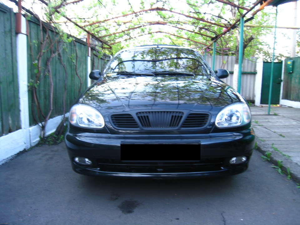 Оклейка пленкой под карбон решетки радиатора — Daewoo Lanos, 1,6 л ...