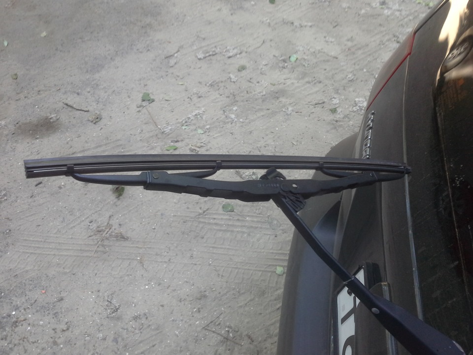 Замена дворников фирмы Bosch ECO — Hyundai Getz, 1,4 л, 2006 года ...