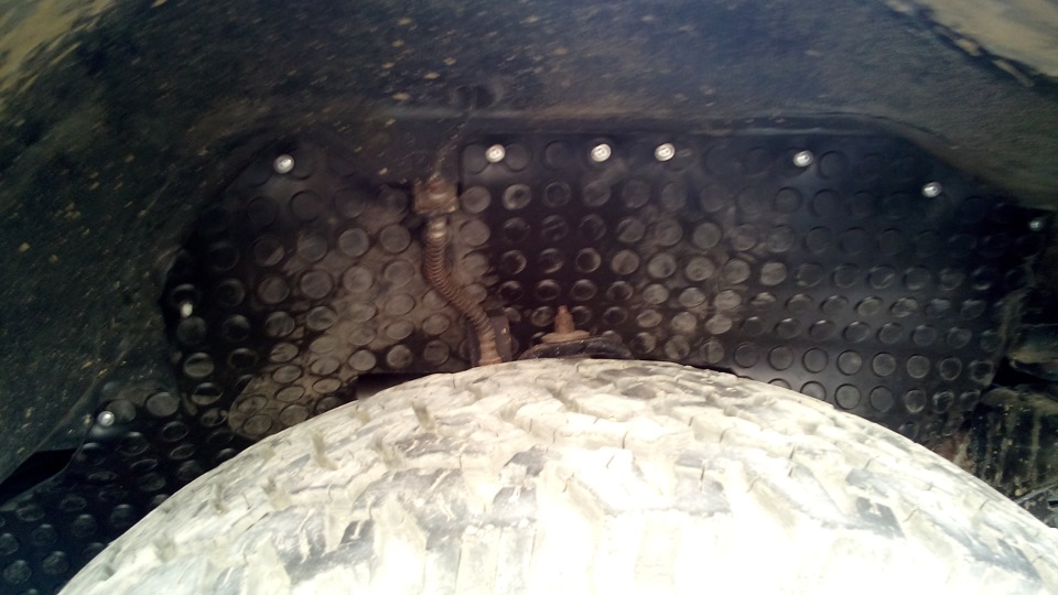 ремонт локеров под передними крыльями — Mitsubishi Montero Sport, 3 л ...