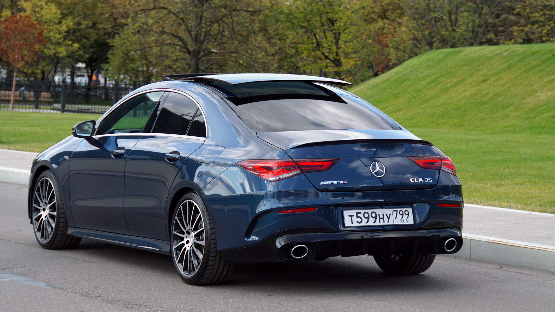 Mercedes Benz CLA 45 AMG Racing Series