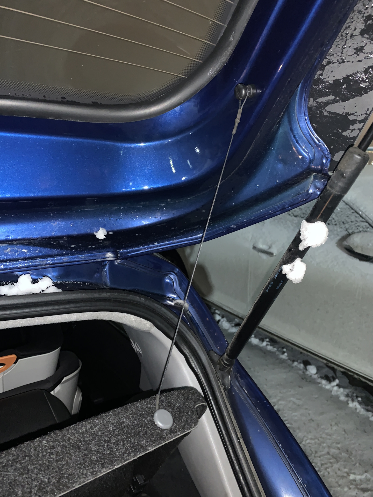 Шнурок полки багажника. — Opel Corsa D, 1,4 л, 2008 года | своими ...