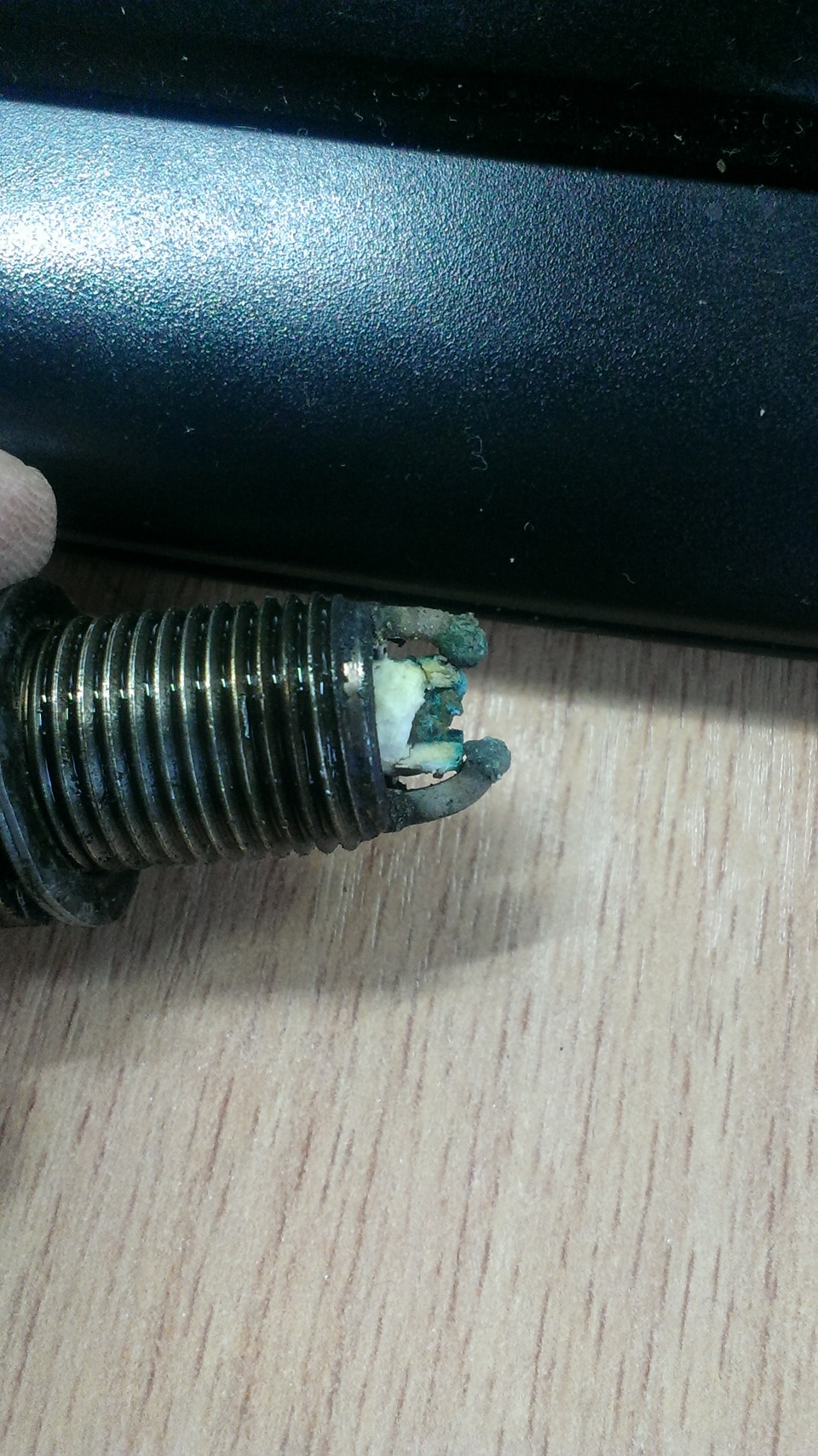 Как сгорают свечи… — Volkswagen Bora, 2 л, 1999 года | поломка | DRIVE2