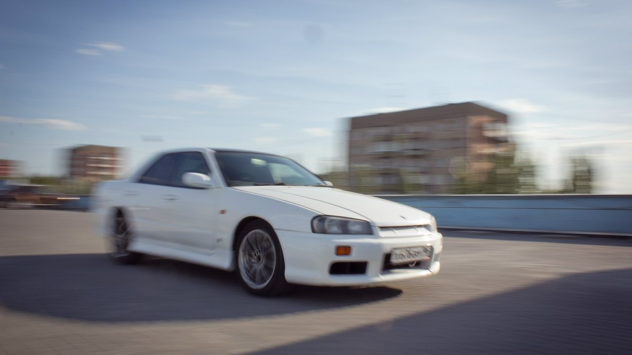 Nissan Skyline (R34) 2.5 бензиновый 1998 | Перламутровый беспредел на DRIVE2