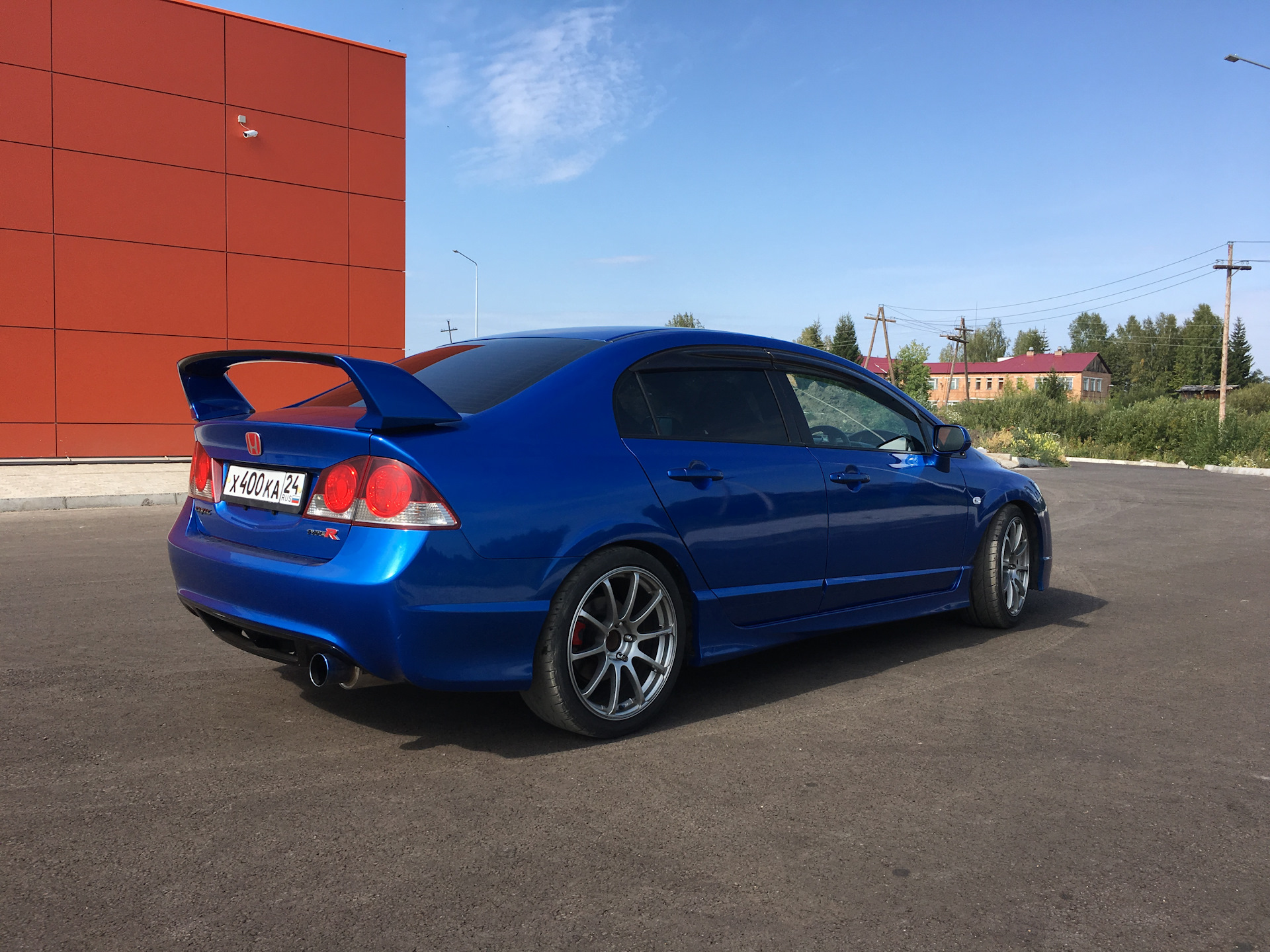 РЎРёРЅРёР№ Honda Civic 4d Type r