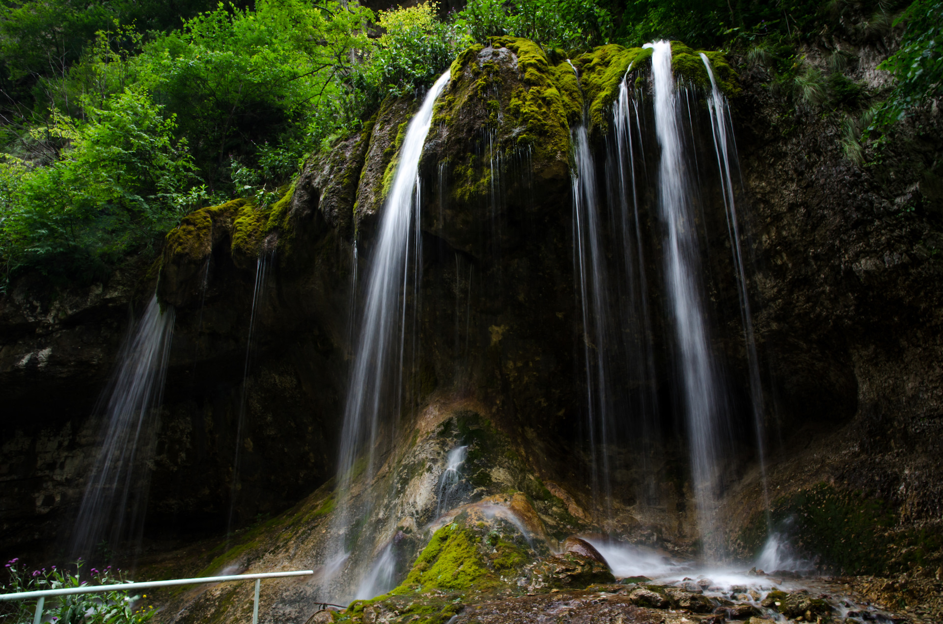 Природа КБР Чегемский водопад