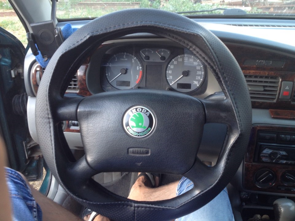Оплётка руля из Китая — Skoda Octavia A4 Mk1, 1,8 л, 1997 года ...