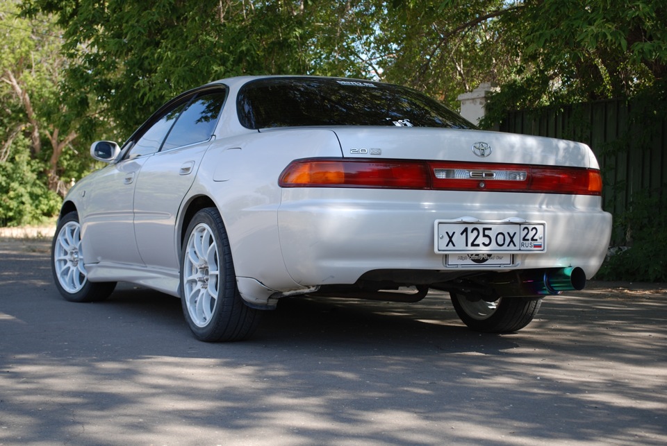 Toyota Carina st200