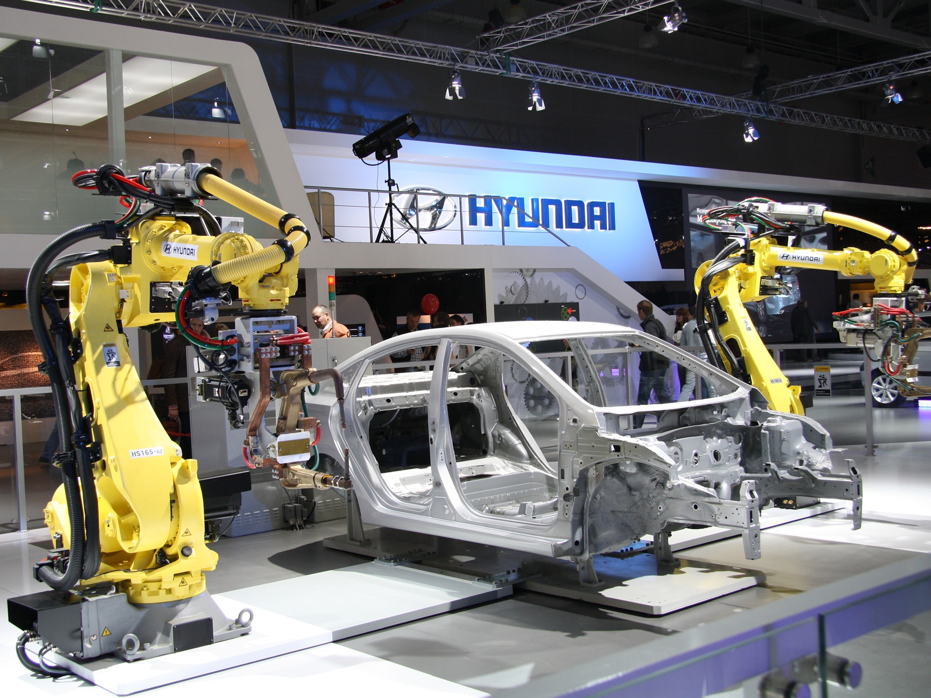 Hyundai hs. Робот Hyundai HS 165. Робот манипулятор Hyundai hs165. Робот манипулятор Hyundai HS 165-02. HS-165.