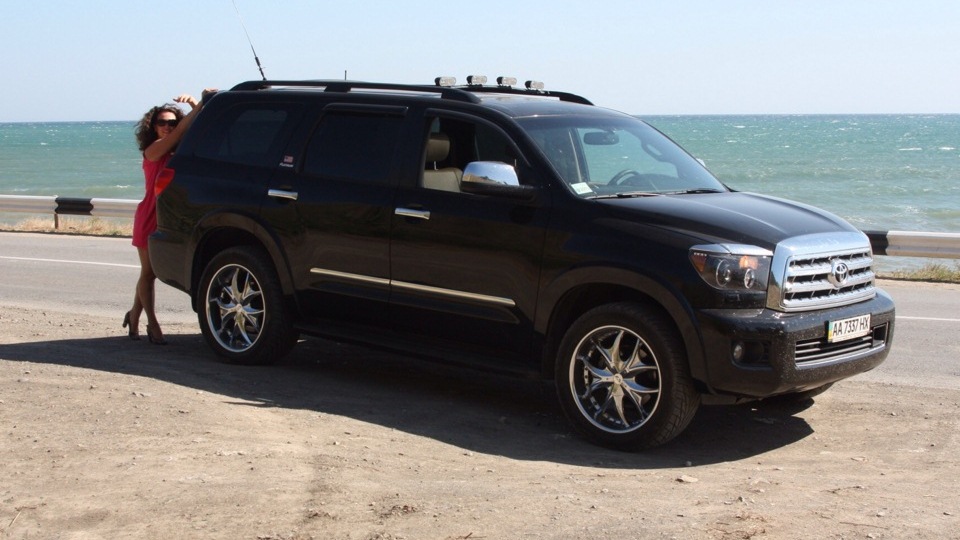 Toyota sequoia drive2