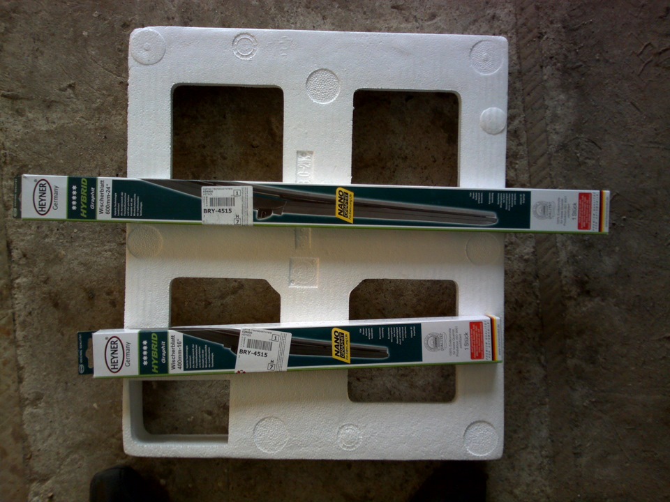 Щетки в упаковках — Volkswagen Polo Sedan