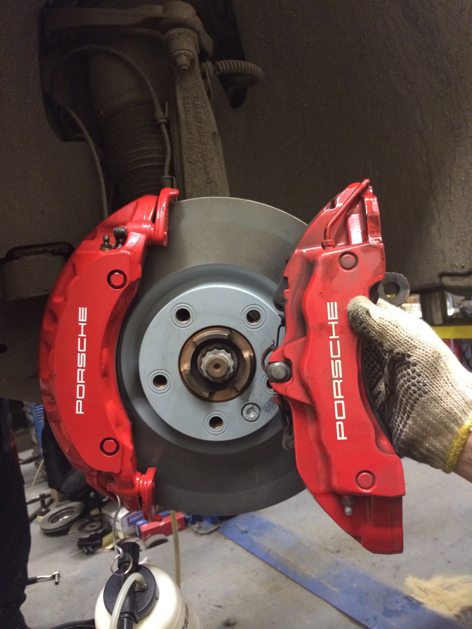 Cayenne turbo диски тормозные. Тормоза порше кайен. Тормоза cayenne. Тормозные диски порше. Тормоза cayenne.