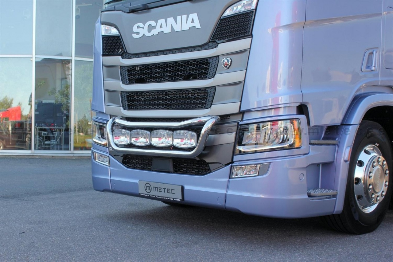 Как снять ступеньки на скании 5 серии Дуги, трубы для SCANIA R-Serie 2016-. - AutoBrandSpb на DRIVE2