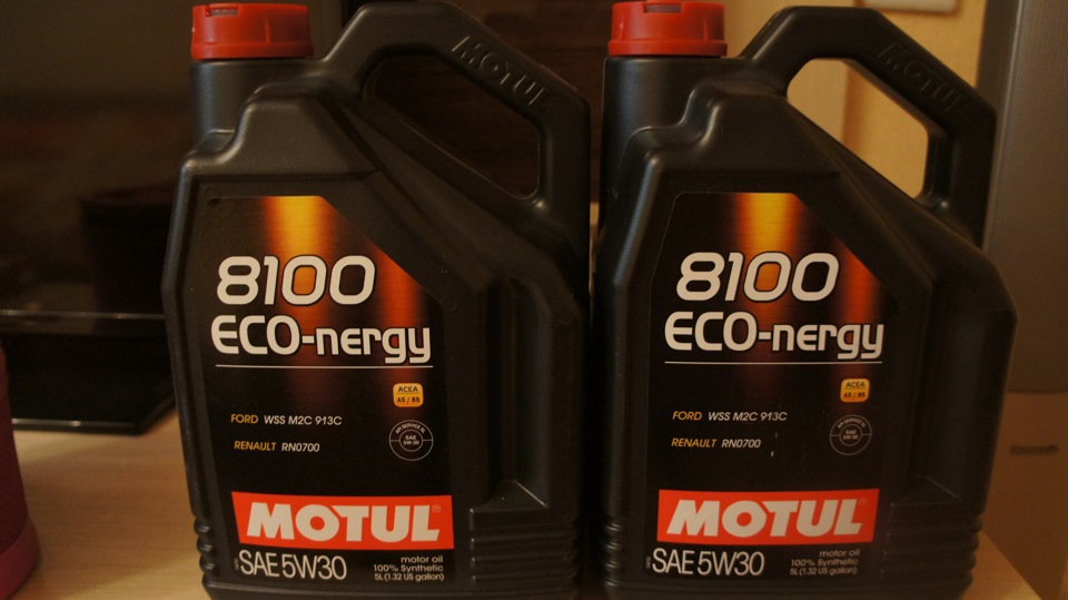 5 ц 30. Мотюль эко Энерджи 5w30. Мотюль эко Энерджи 8100 5w30. Eco Energy 5w30. Motul 8100 Eco-NERGY SAE 5w-30 4л 104257.