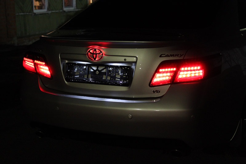 Rear LED shield part 2 - Toyota Camry 24L 2008