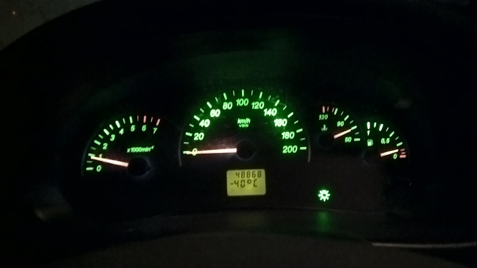 Замена резистора печки — Lada Приора хэтчбек, 1,6 л, 2012 года ...