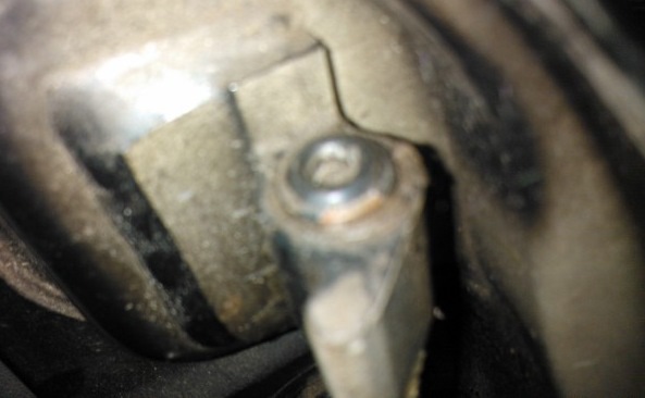 Ремонт дверной петли — FIAT Brava, 1,6 л., 1997 года | своими руками ...