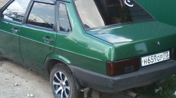 Lada 21099 1.5 бензиновый 2000 | ярко зеленый металлик на DRIVE2