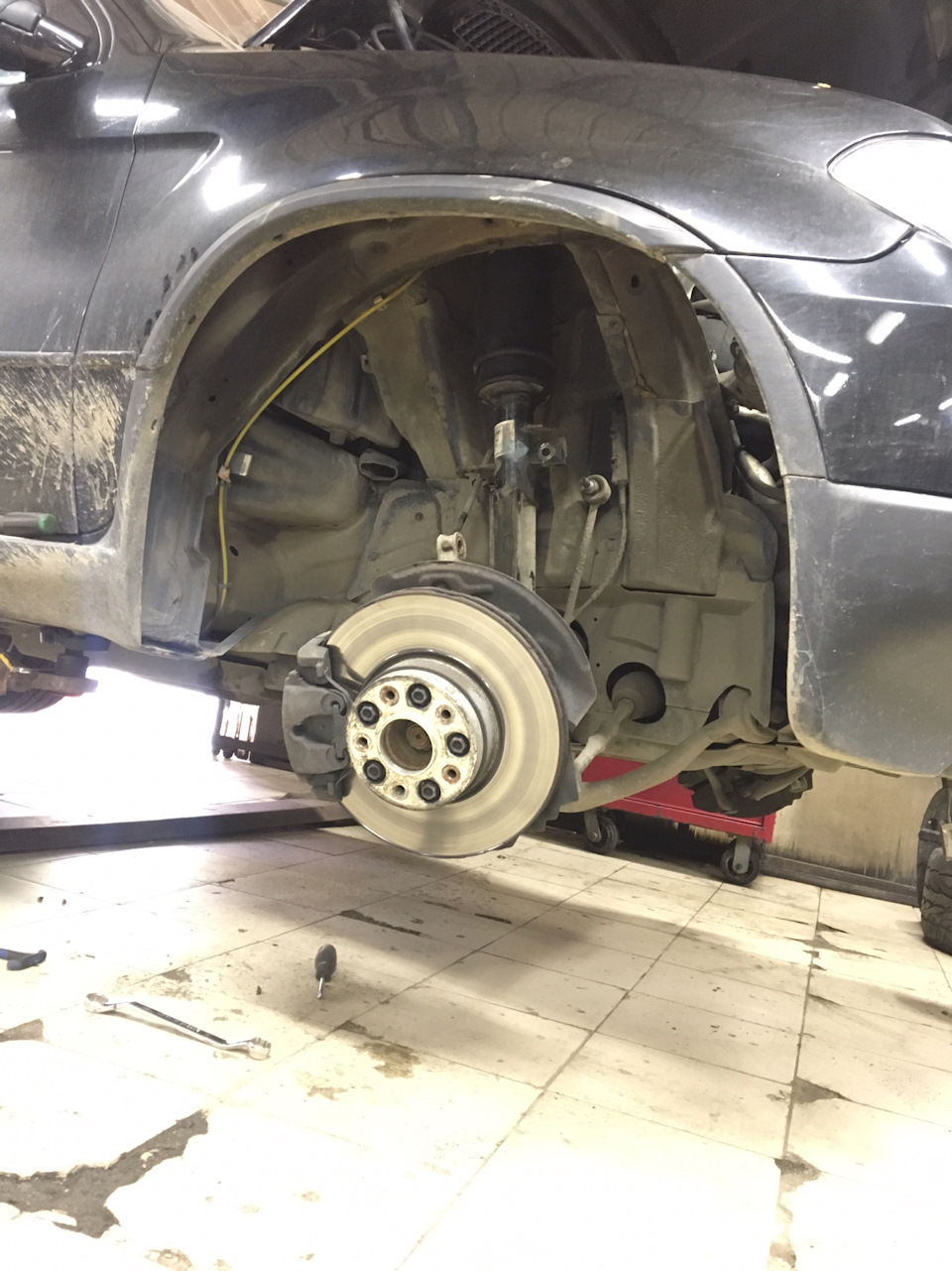 Фото в бортжурнале BMW X5 (E53)